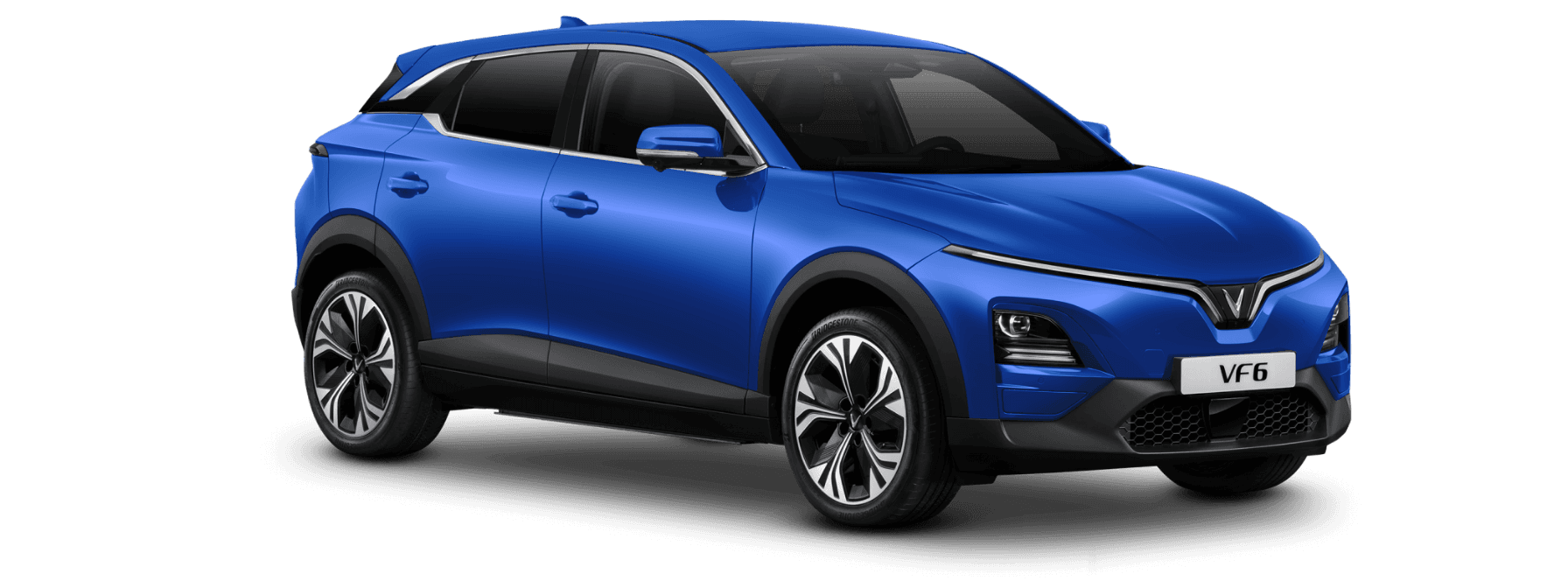 VinFast VF 6 màu trắng nhìn nghiêng trước trên nền trong suốt